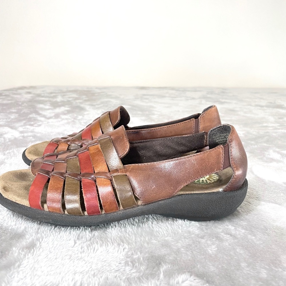 Earth Shoe Womens Sandals 7.5 Genuine Leather Boho Flat Woven Slip On Comfort